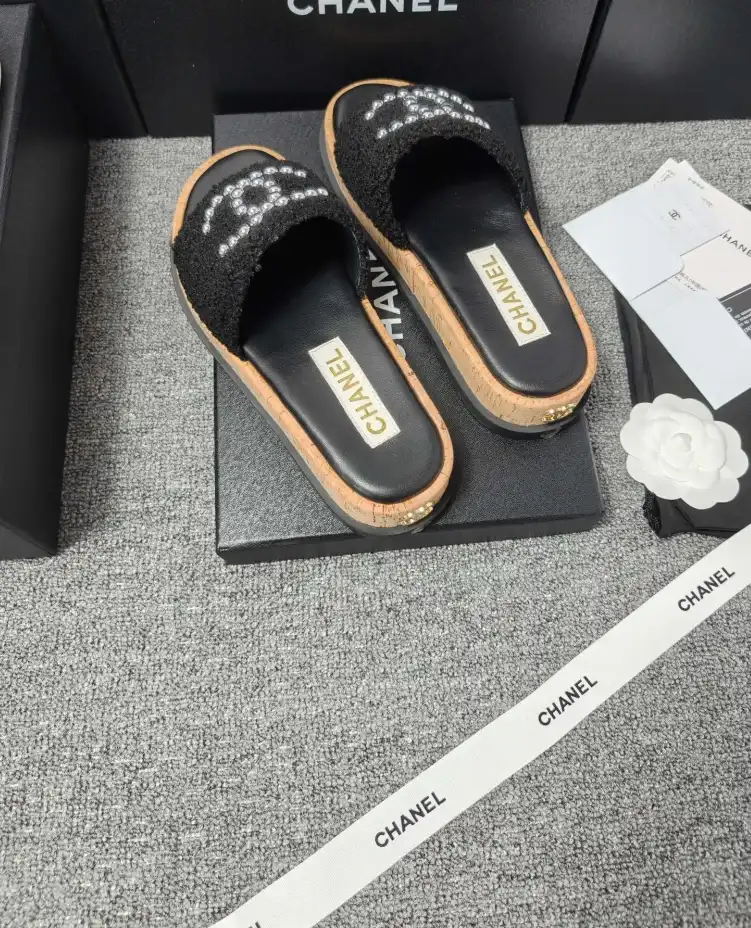 hype Chanel Slippers