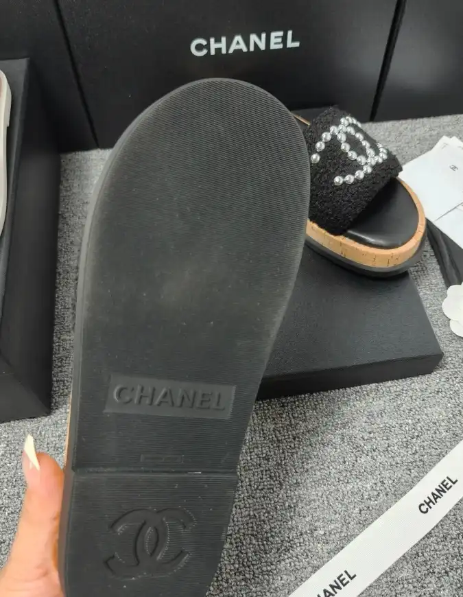 hype Chanel Slippers