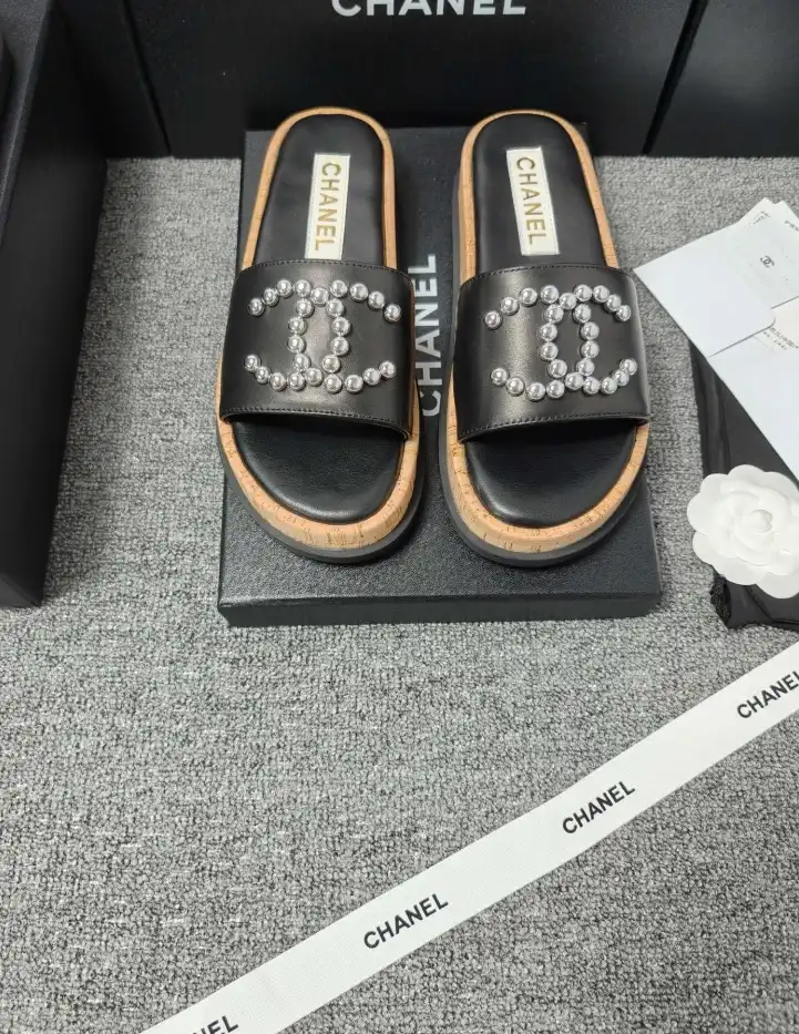 hype Chanel Slippers