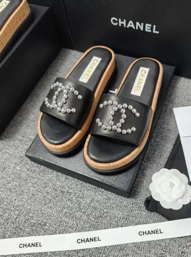 hype Chanel Slippers