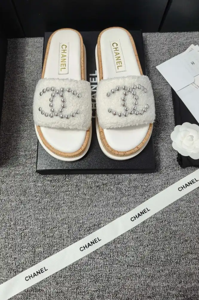 hype Chanel Slippers