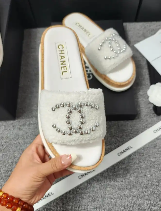 hype Chanel Slippers