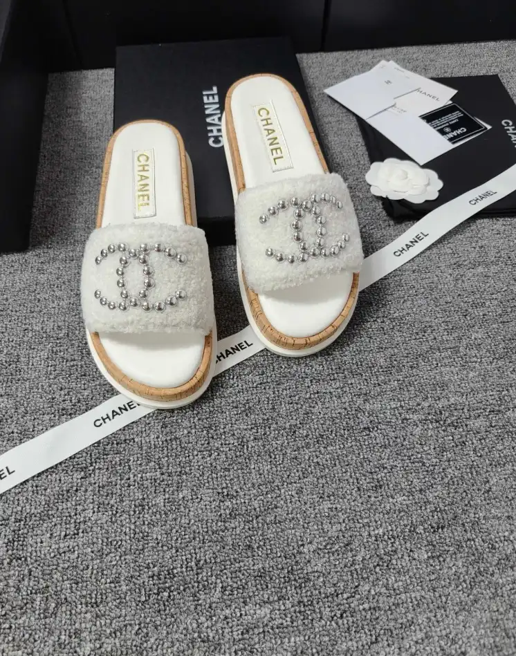 hype Chanel Slippers