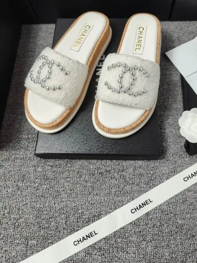 hype Chanel Slippers