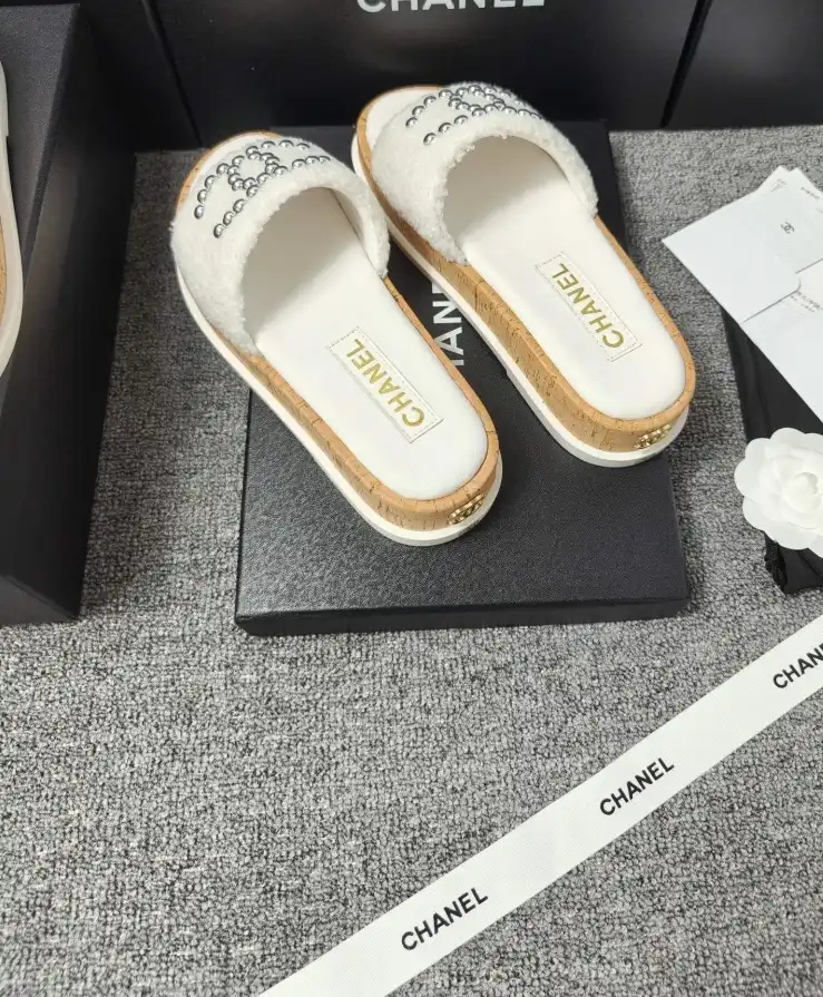 hype Chanel Slippers