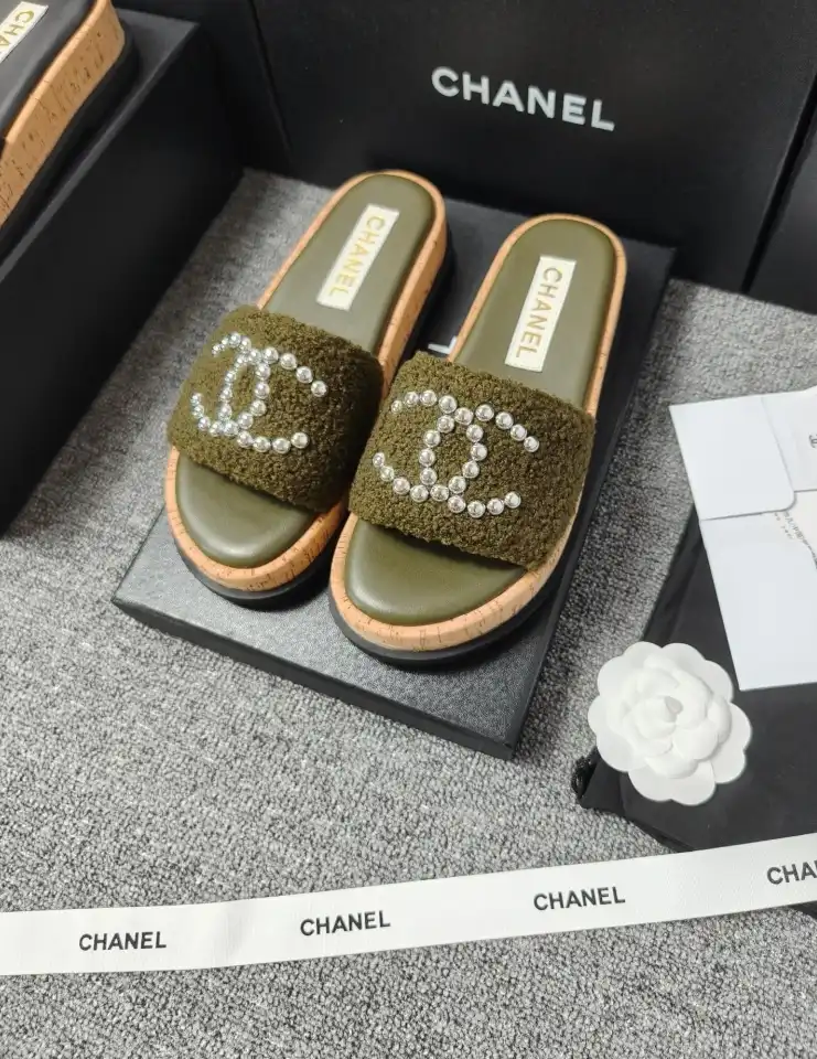 hype Chanel Slippers