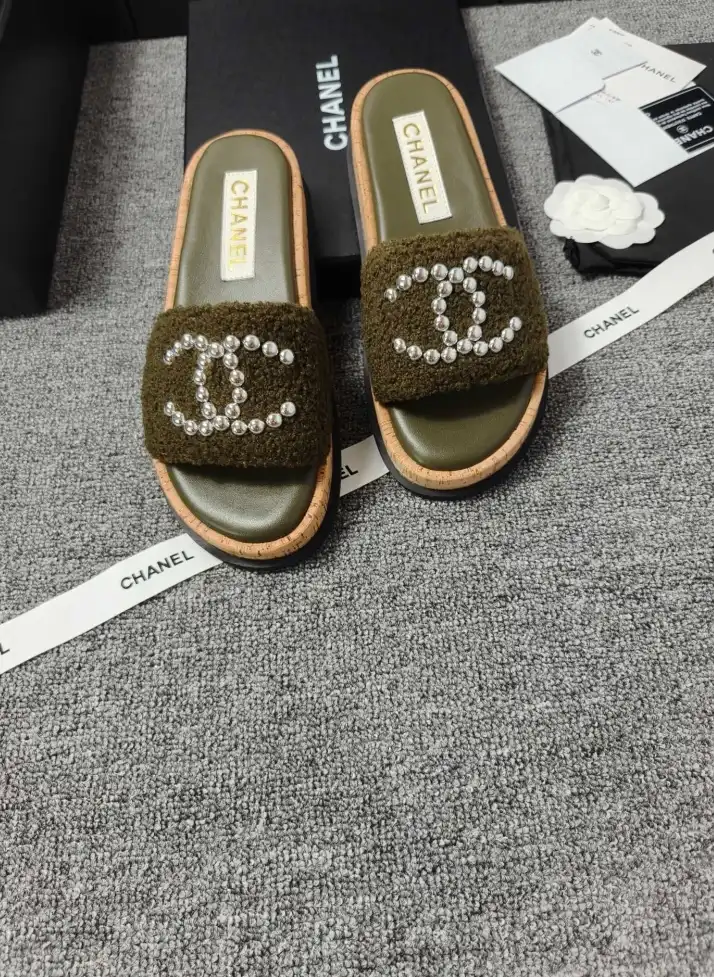 hype Chanel Slippers