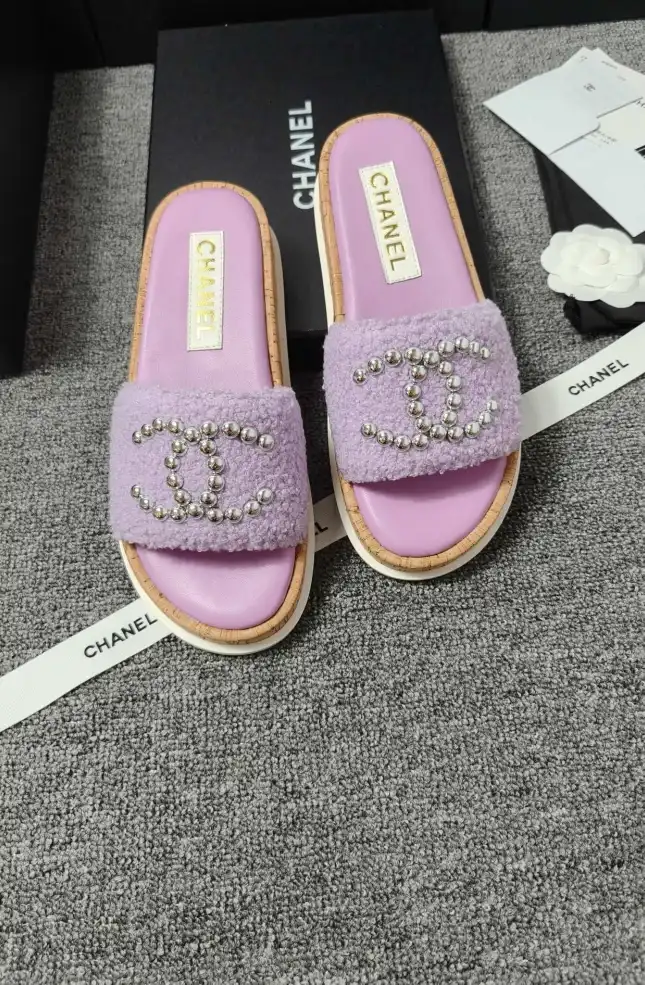 hype Chanel Slippers