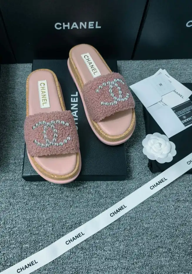 hype Chanel Slippers