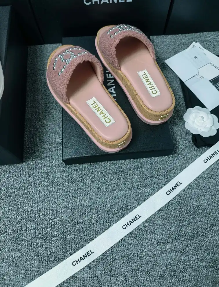 hype Chanel Slippers