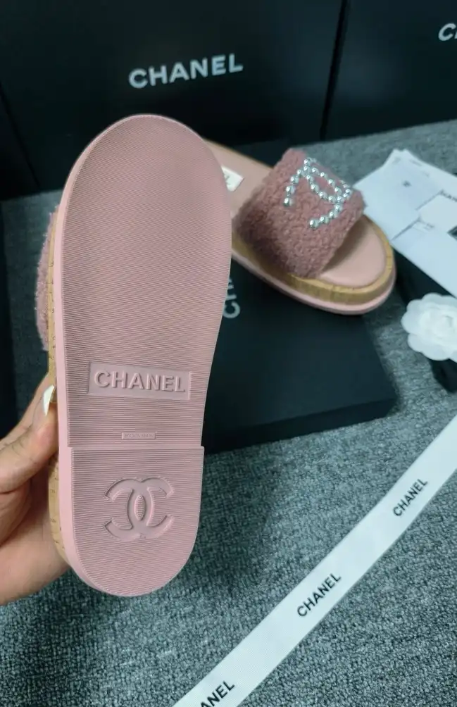 hype Chanel Slippers