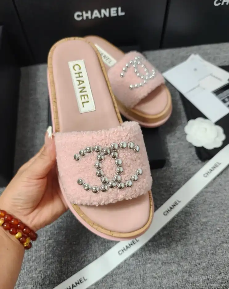 hype Chanel Slippers