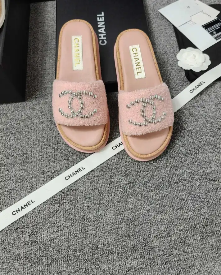 hype Chanel Slippers