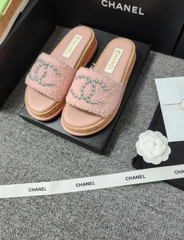 hype Chanel Slippers