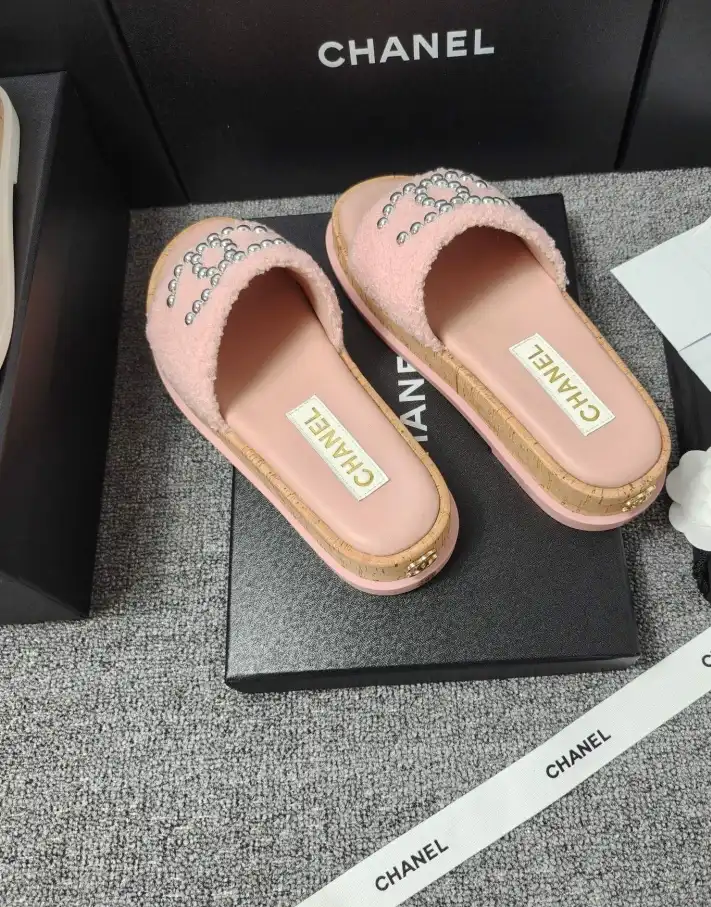 hype Chanel Slippers