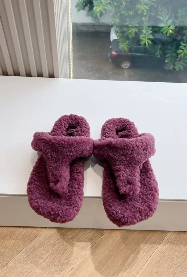 hype Loewe Slippers