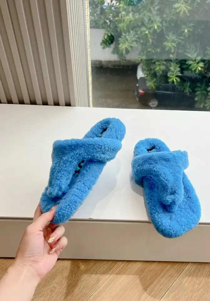 hype Loewe Slippers