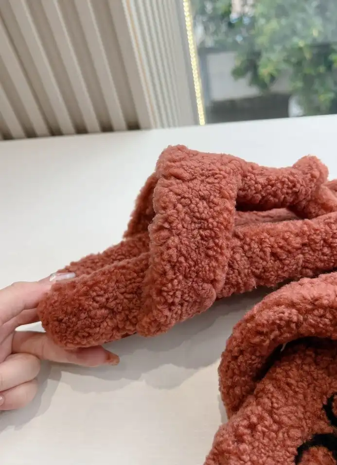 hype Loewe Slippers