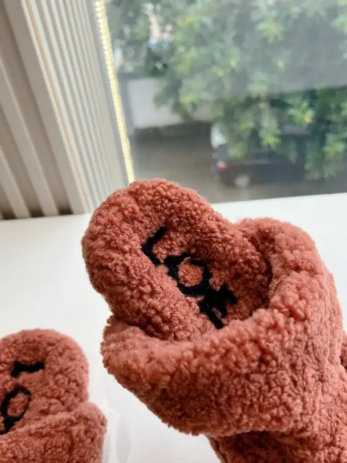 hype Loewe Slippers