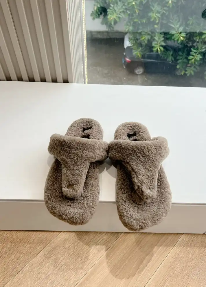 hype Loewe Slippers