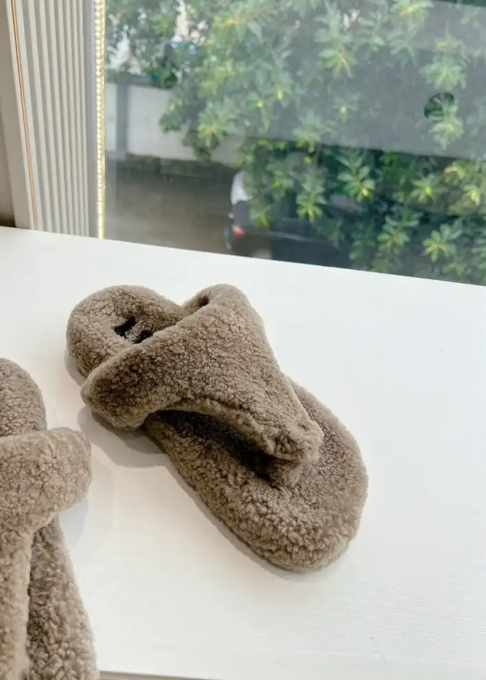 hype Loewe Slippers