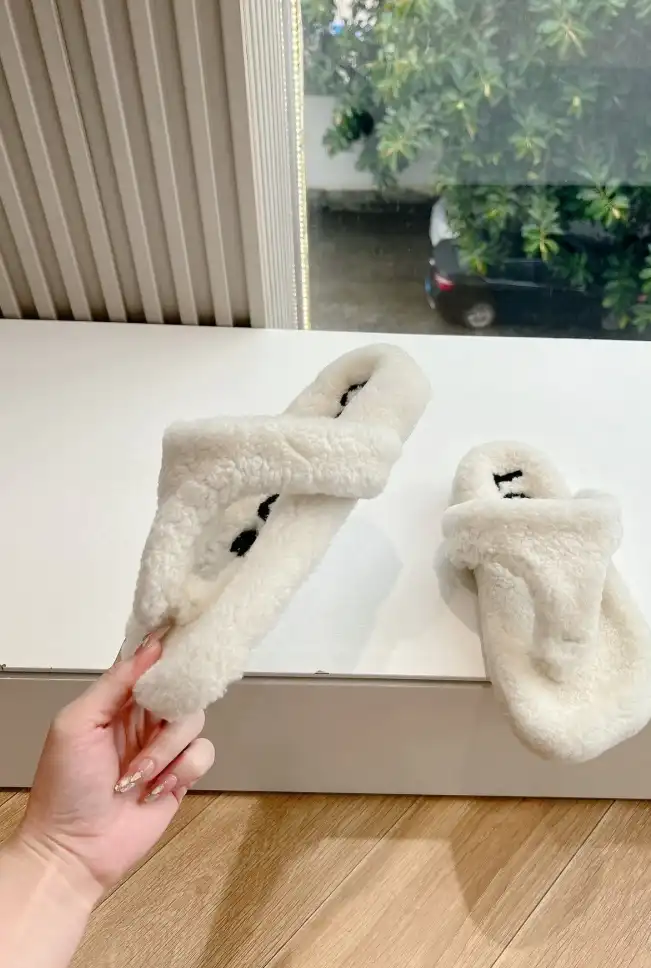 hype Loewe Slippers