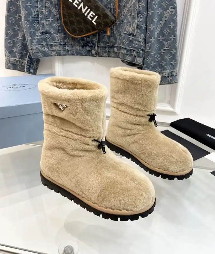 hype Prada Boots