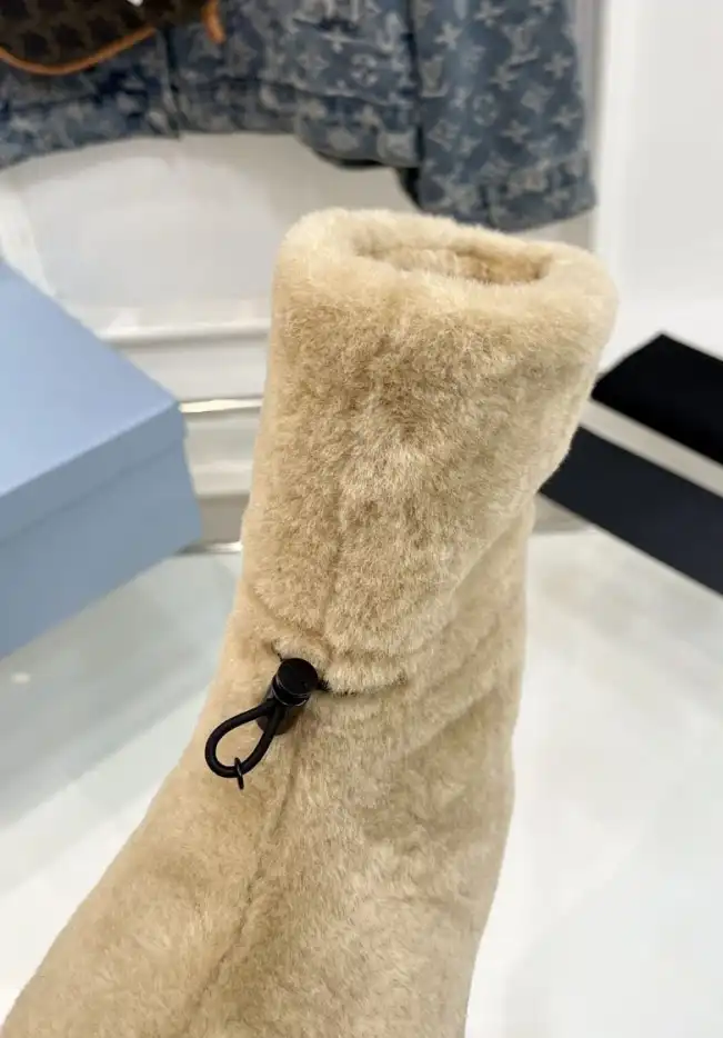 hype Prada Boots