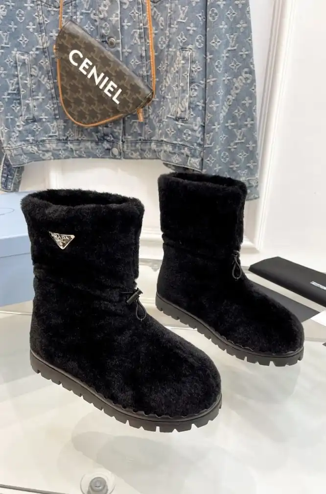 hype Prada Boots