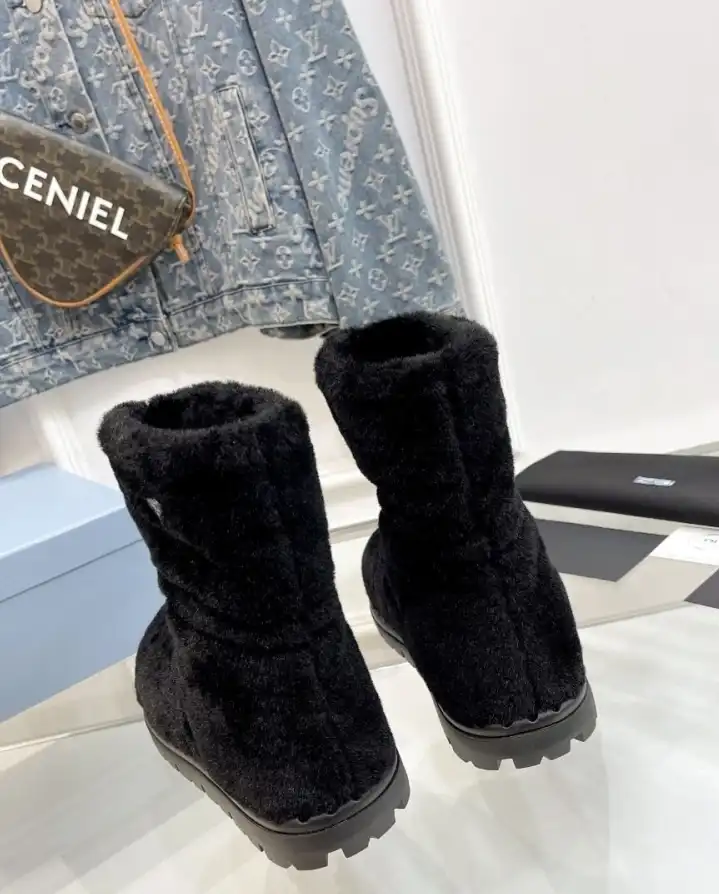 hype Prada Boots