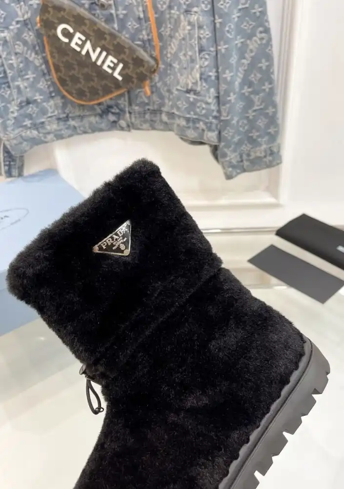 hype Prada Boots