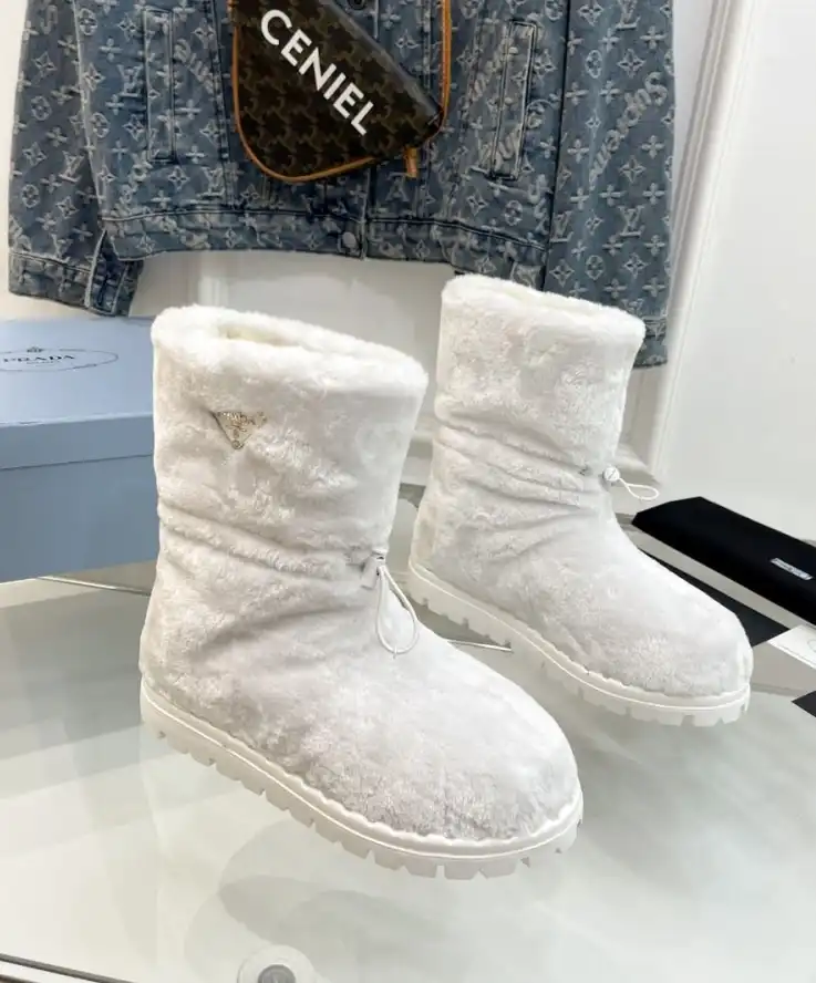 hype Prada Boots