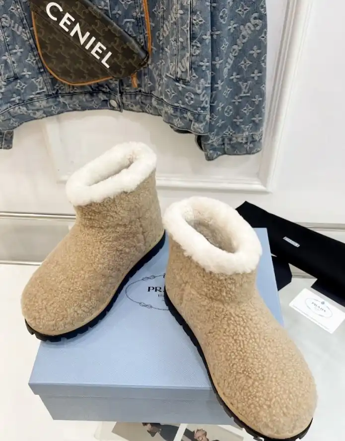 hype Prada Boots