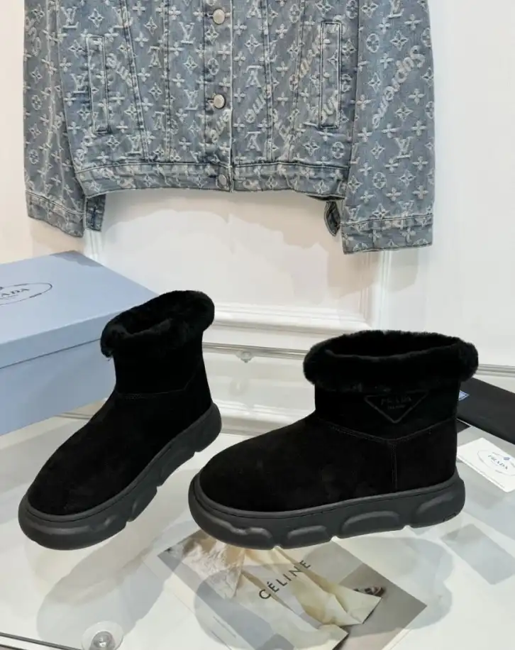 hype Prada Boots