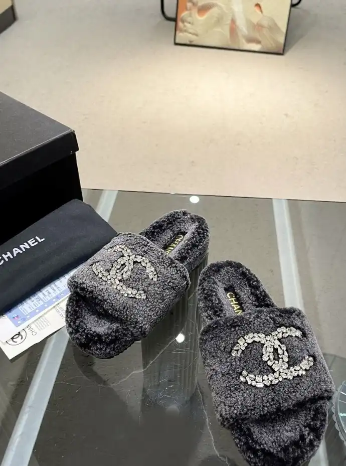 hype Chanel Slippers