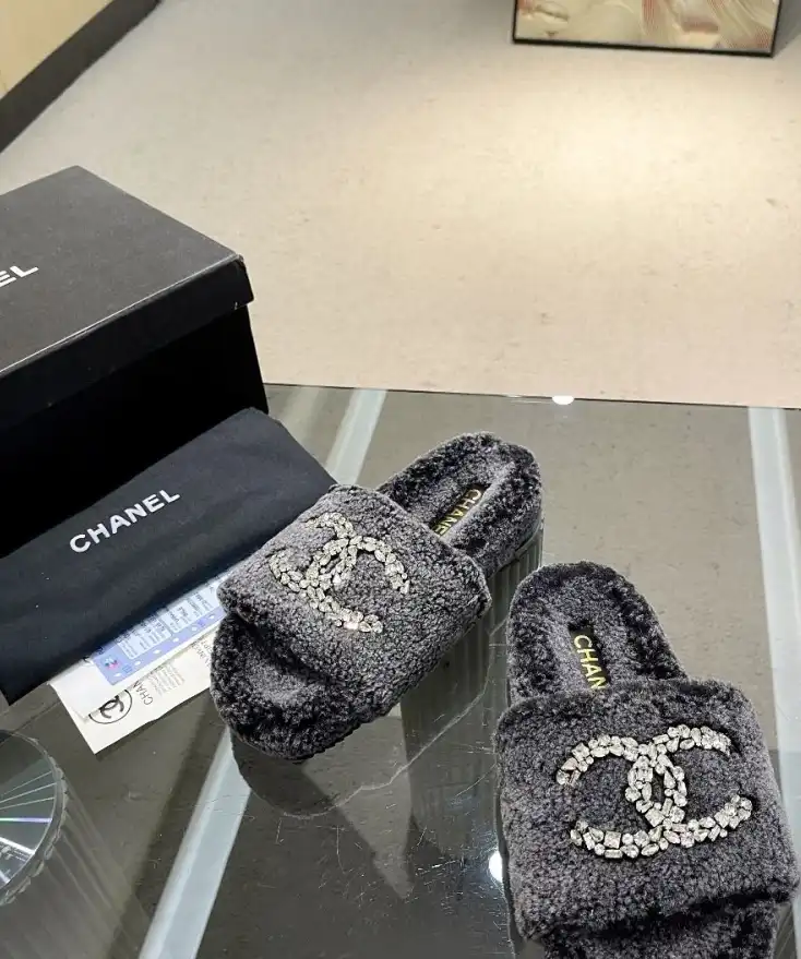 hype Chanel Slippers