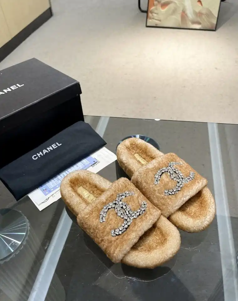 hype Chanel Slippers