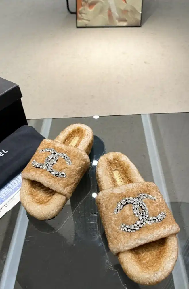 hype Chanel Slippers