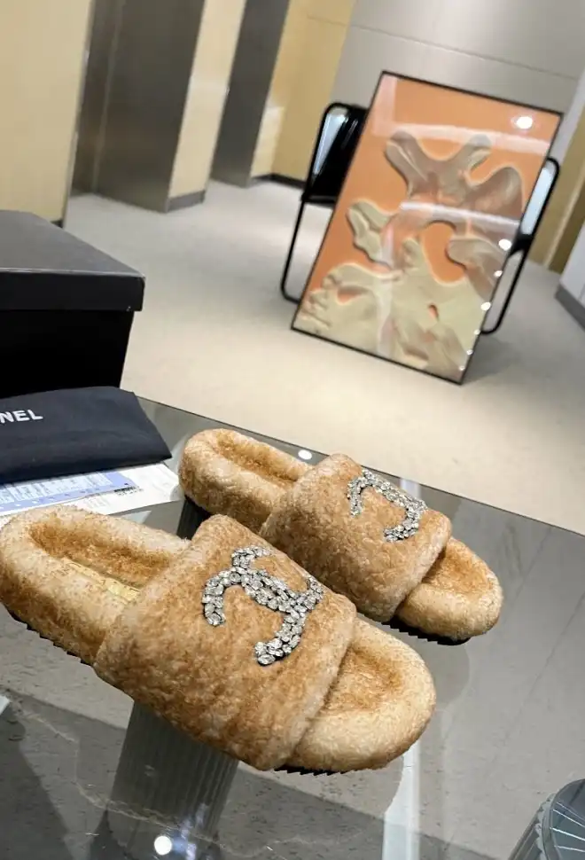 hype Chanel Slippers