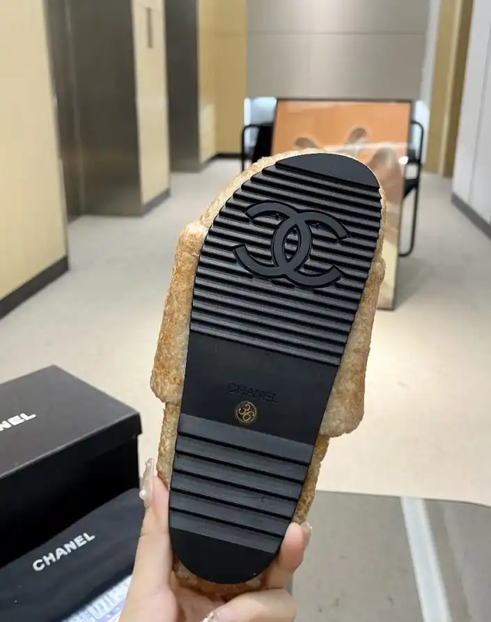 hype Chanel Slippers