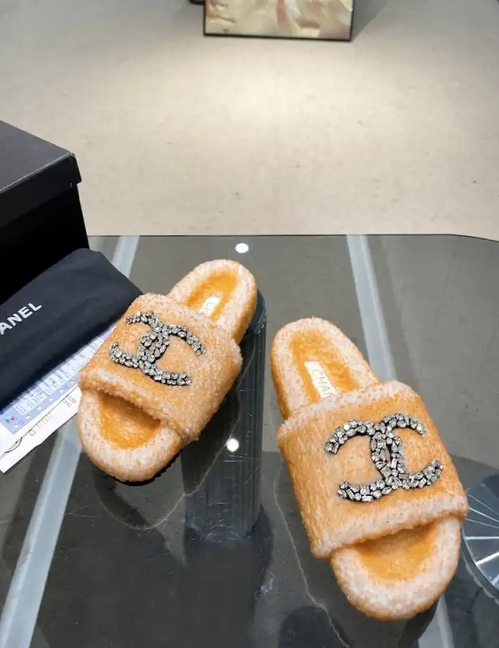 hype Chanel Slippers