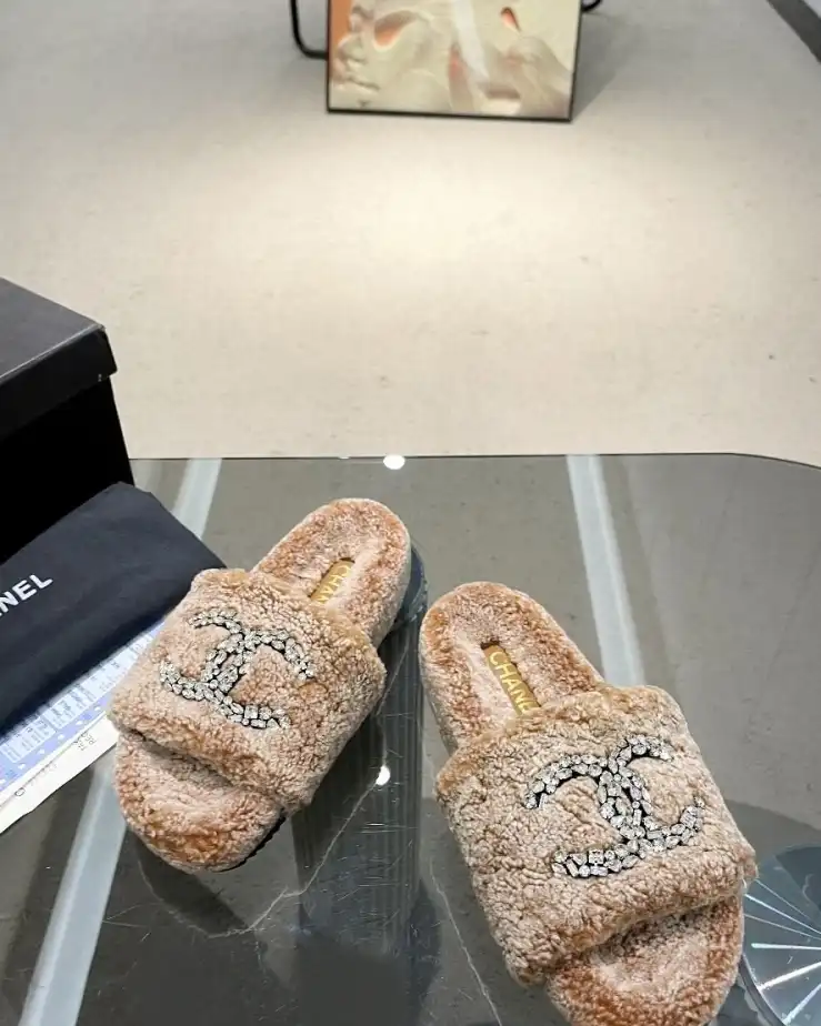 hype Chanel Slippers