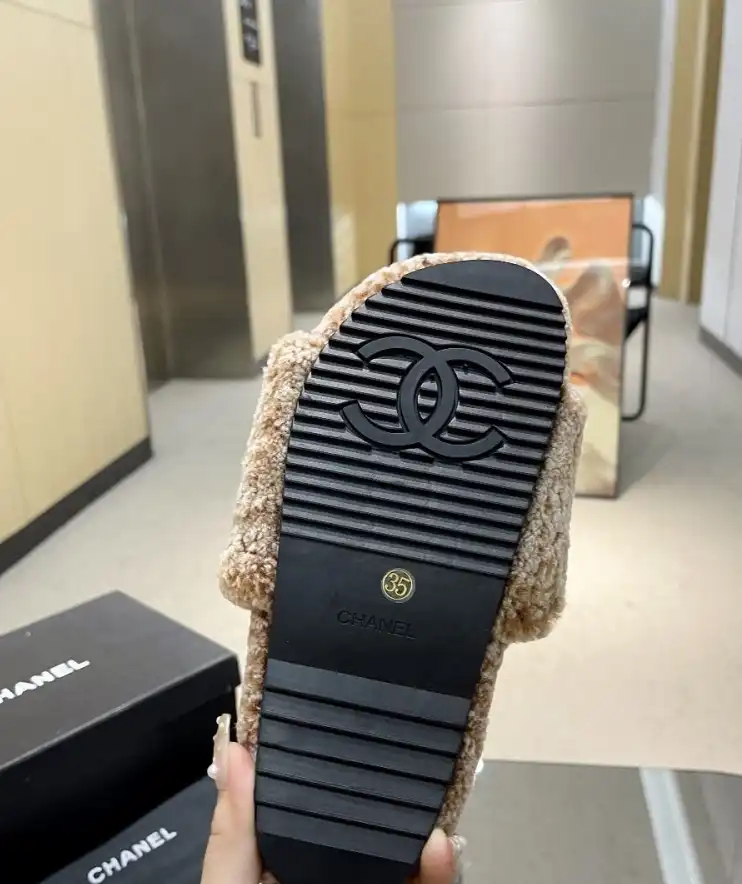 hype Chanel Slippers