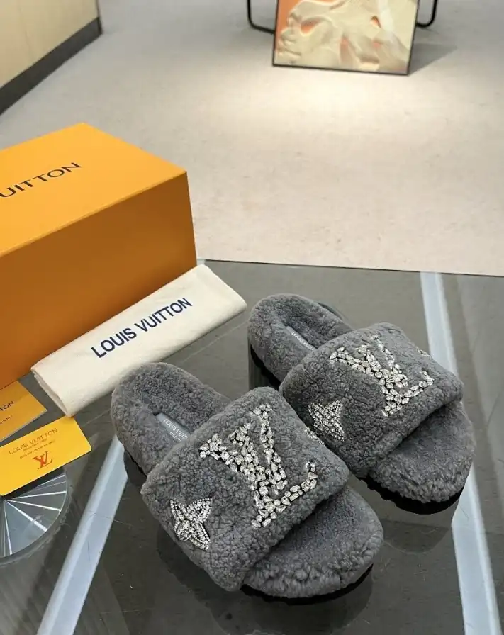 hype LV Slippers