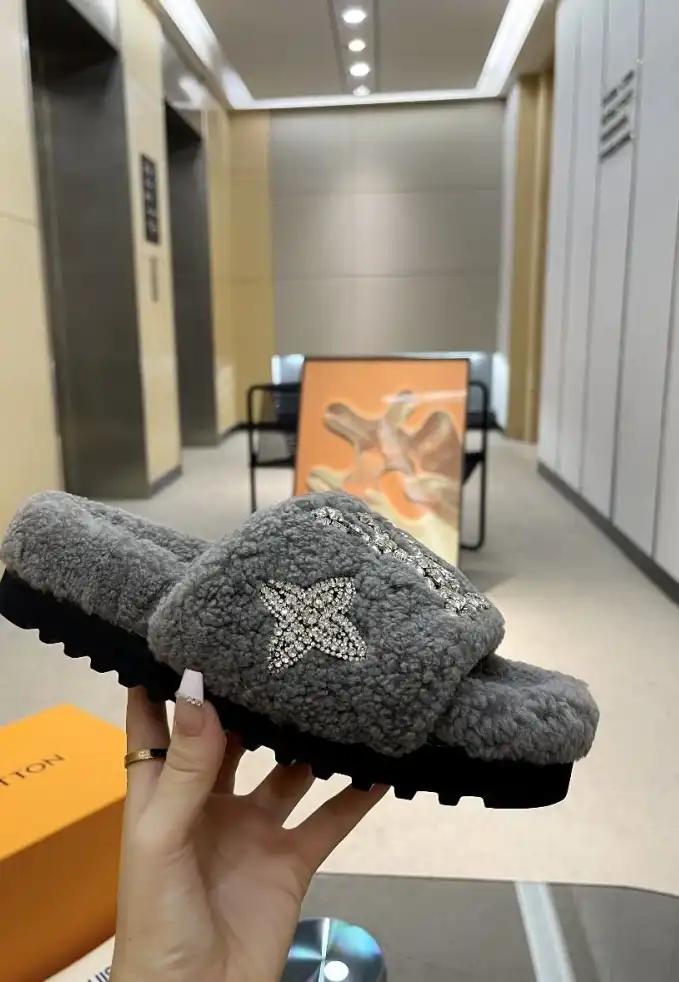 hype LV Slippers