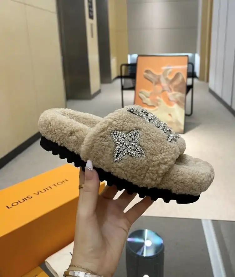 hype LV Slippers