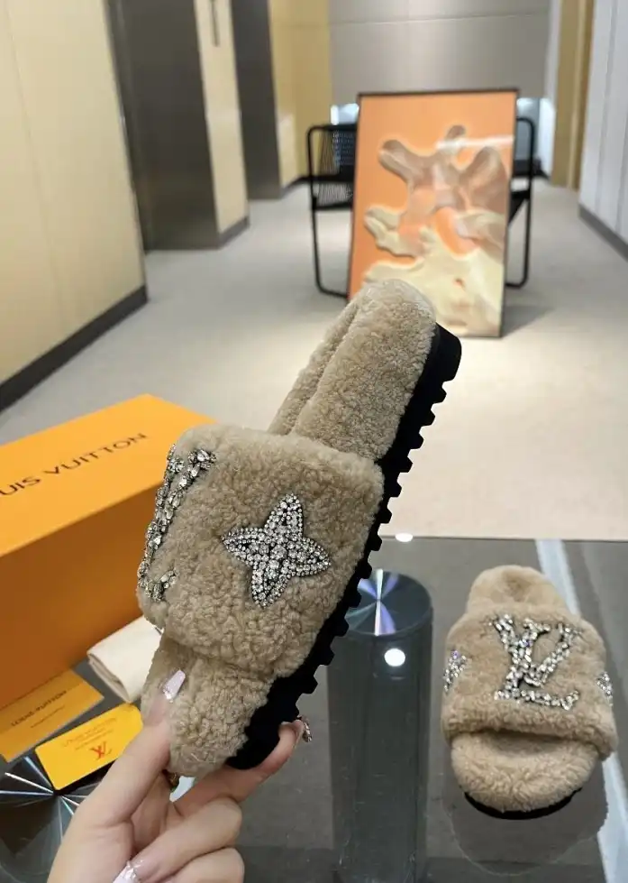 hype LV Slippers