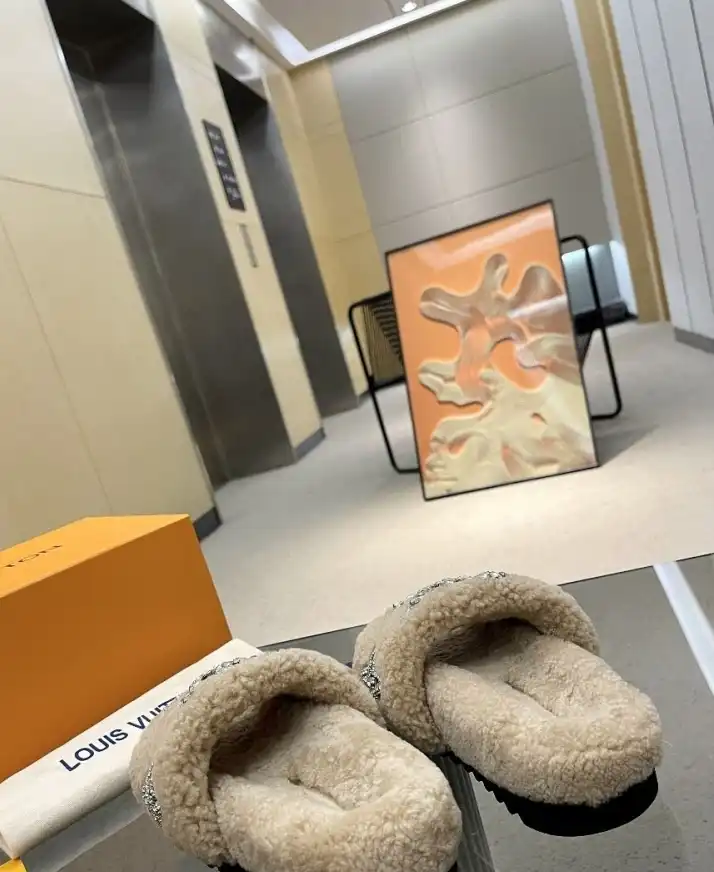 hype LV Slippers