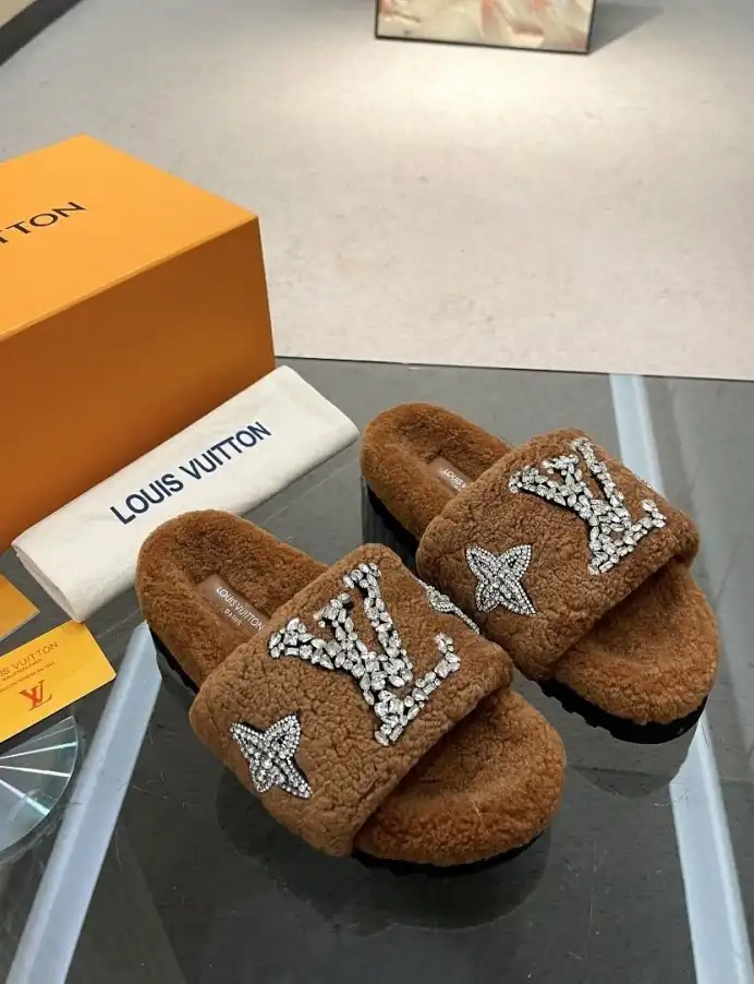 hype LV Slippers