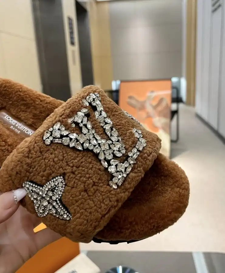 hype LV Slippers